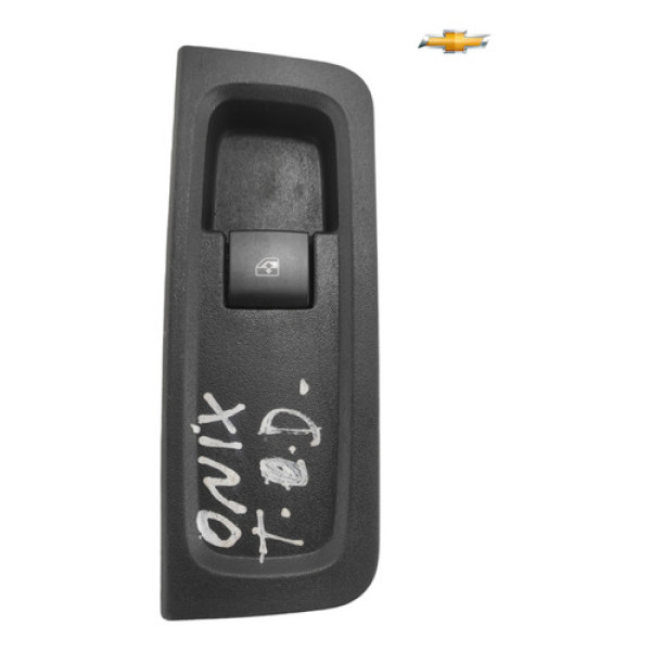 Botao Vidro Eletrico Traseiro Direito Chevrolet Onix 2013