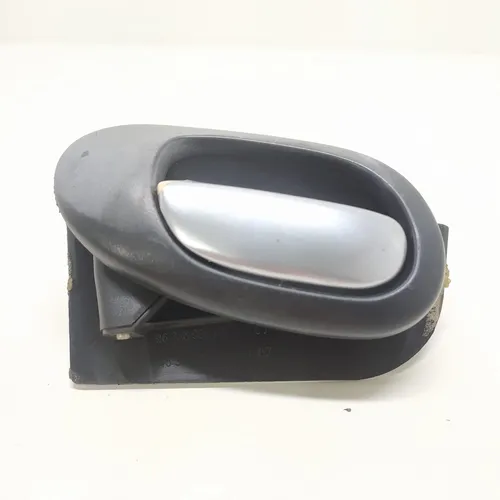 Maçaneta Interna Dianteira Esquerda Peugeot 206 2006 A 2010 Dianteira