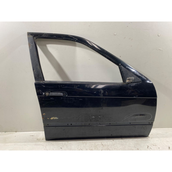 Porta Dianteira Direita Bmw 325 E36 1994 1995 A 1997 Detalhe