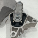 Coxim Suporte Motor Direito Mercede Gla200 A2462400809 M9837