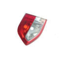 Lanterna Tampa Traseira Esquerda Renault Fluence 2011 Esquerdo/motorista Vermelho