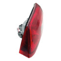 Lanterna Tampa Traseira Esquerdo Ford Focus Sedan 2015 Esquerdo/motorista Vermelho