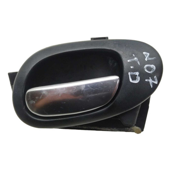 Macaneta Interna Traseira Direita Peugeot 206 2005 Traseira