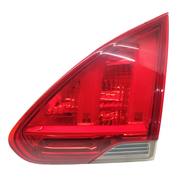 Lanterna Tampa Traseira Direita Peugeot 2008 2019  Direito/passageiro Vermelho