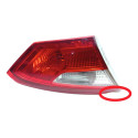 Lanterna Tampa Traseira Esquerdo Ford Focus Sedan 2015 Esquerdo/motorista Vermelho