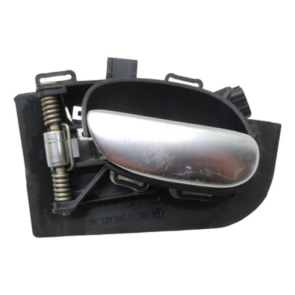 Macaneta Interna Traseira Esquerda Peugeot 206 2010 Traseira