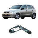 Puxador Porta Dianteiro Direito Gm Corsa 2006 90388334rh Preto Dianteira