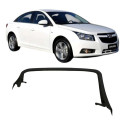 Moldura Porta Traseira Esquerda Gm Cruze Sedan 2014 95321398 Prateado