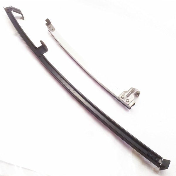 GUIA CANALETA VIDRO TRASEIRO DIREITO NISSAN MARCH 1.6S  2012 92741