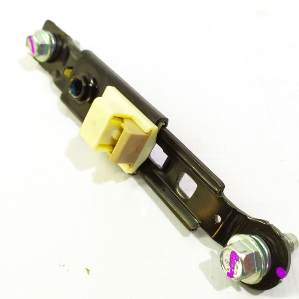 TRILHO REGULAGEM CINTO DIANTEIRO ESQUERDO HYUNDAI HB20S 1.6 2016 53630