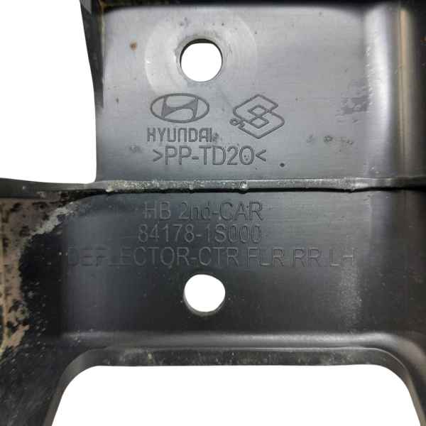 DEFLETOR ASSOALHO TRASEIRO ESQUERDO  HYUNDAI HB20 1.0  2020 195060