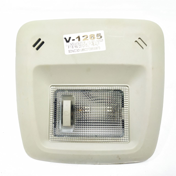 LUZ CORTESIA  GM SONIC LT HB AT 2013 26273