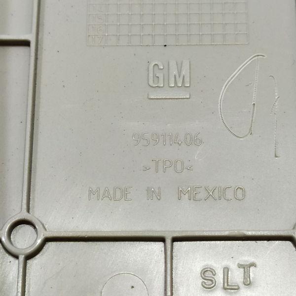 CAPA SUPERIOR COLUNA CENTRAL DIREITO  GM SONIC LT HB AT 2013 26355
