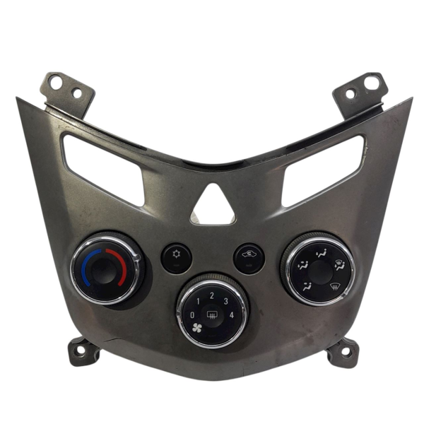 COMANDO AR CONDICIONADO  GM SONIC HB 1.6 2013 200926