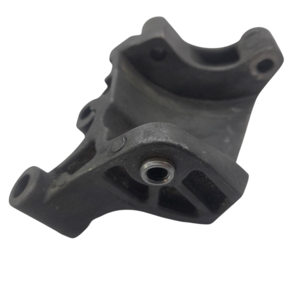SUPORTE BOMBA DIREÇÃO HIDRÁULICA  GM SONIC HB 1.6 2013 201214
