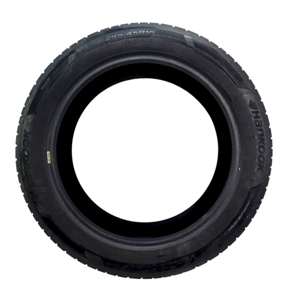 PNEU  HANKOOK 255/45R19     203027