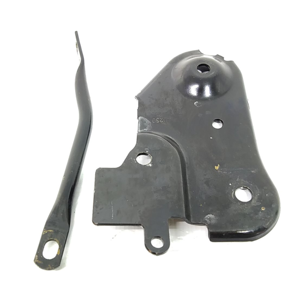 SUPORTE REFORÇO ESQUERDO QUADRO SUSPENSÃO RENAULT DUSTER 1.6 16V 2016 57530