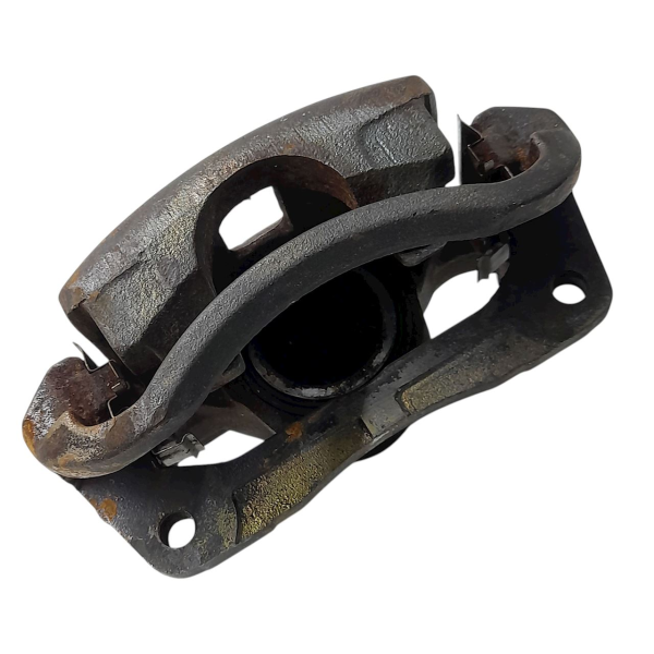 PINÇA DIANTEIRA DIREITA JAC J6 2011    204023