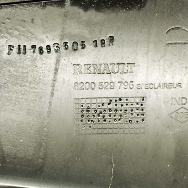 SUPORTE DIREITO BAGAGITO TAMPÃO TRASEIRO RENAULT SANDERO 1.0 16V 2012 72698