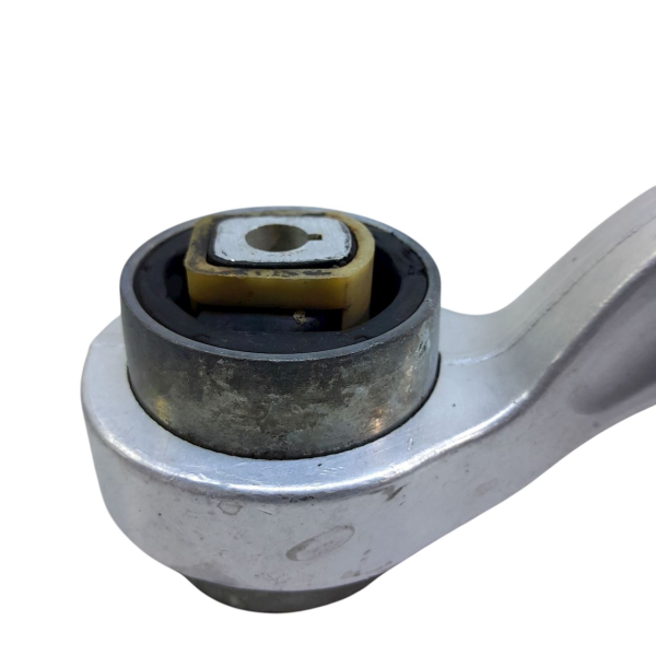 BRAÇO CURVO INFERIOR DIANTEIRO DIREITO AUDI A4    210966