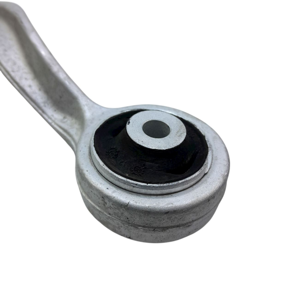 BRAÇO CURVO SUPERIOR DIANTEIRO ESQUERDO AUDI A4    210971