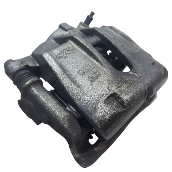 PINÇA ESQUERDA  CHERY CELER 1.5  2013 211961