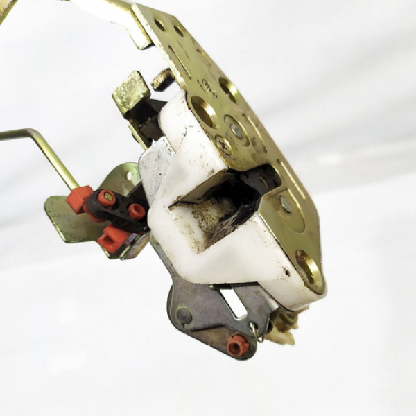 Fechadura Porta Traseira Direita Chery Qq 2012    28122