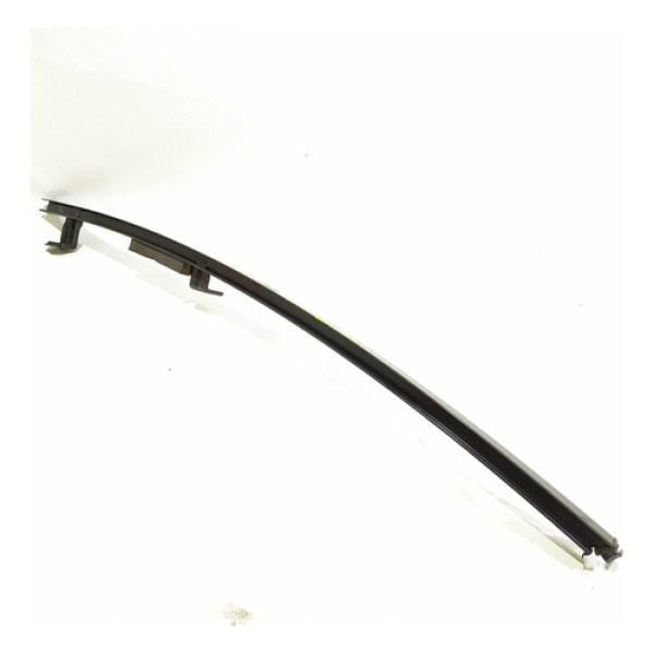 Guia Canaleta Vidro Traseiro Direito Nissan Tiida 2011 43926