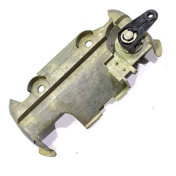 Suporte Maçaneta Externa Dianteira Direita Gm Corsa Gl 1.6 1