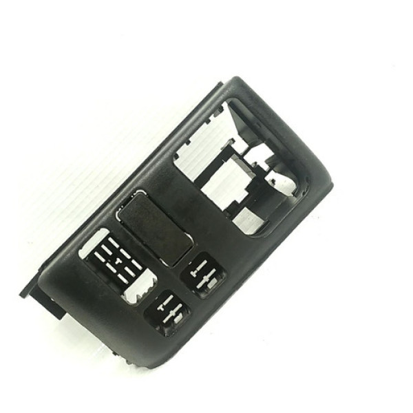 A Moldura Botão Vidro Farol Gm Calibra 1995    10866