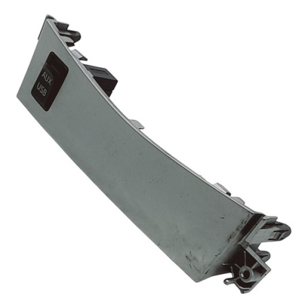 Entrada Usb Auxiliar Painel  Toyota Corolla Xei 2.0 2012 203 Não Informado