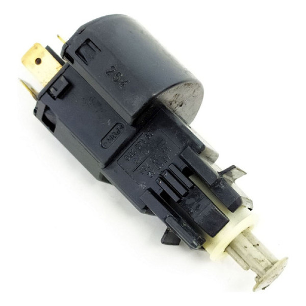 Interruptor Pedal Luz Freio Gm Montana 1.8 2005 133225