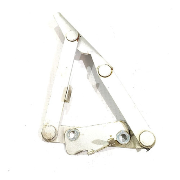 Dobradiça Direita Capô Vw Santana 2003    135776