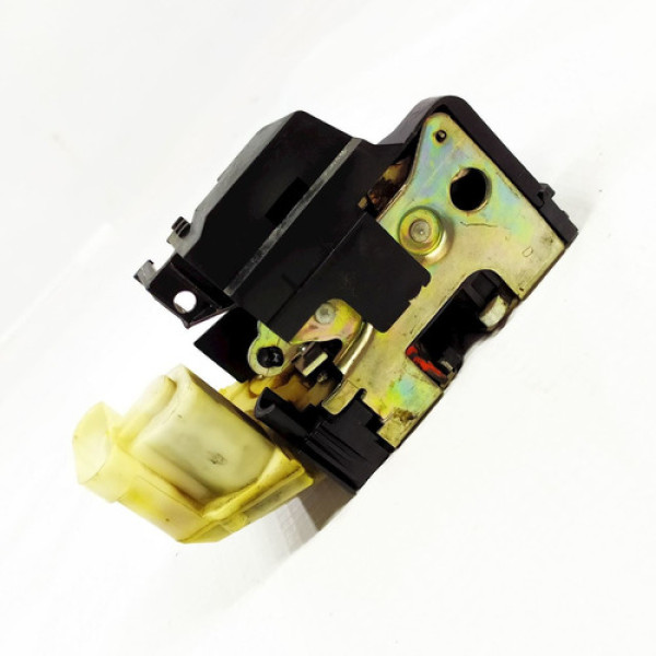 Fechadura Porta Dianteira Direita Fiat Doblo 1.3 16v 2002 84