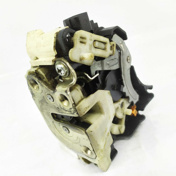 Fechadura Traseira Direita Mitsubishi L200 2011  25023