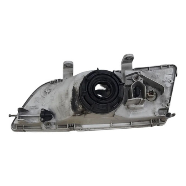 Farol Direito Nissan Primera  1998 V1840 - P15 Direito/passageiro