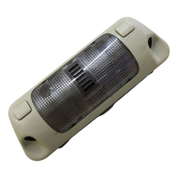 Luz Cortesia Gm Zafira Cd 16v 2002 176530 Não Informado