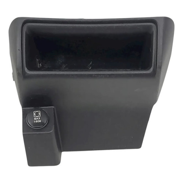Porta Treco Tomada 12v Painel Fiat Strada 1.4 2023 212365 Não Informado