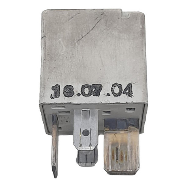 Relé Auxiliar Quatro Pneus 370 Audi A6 2004    150428