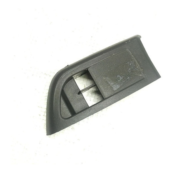Moldura Botão Vidro Porta Dianteira Esquerda Gm Onix 2015   