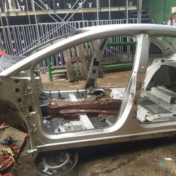 Caixa Ar Pé Coluna Central Esquerda Citroën C4 Pallas  2008 
