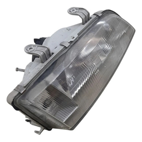 Farol Direito Nissan Primera  1998 V1840 - P15 Direito/passageiro