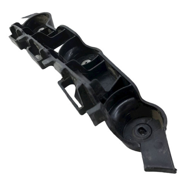 Guia Direito Para-choque Traseiro Gm Onix 1.4mt Lt 2015 1569