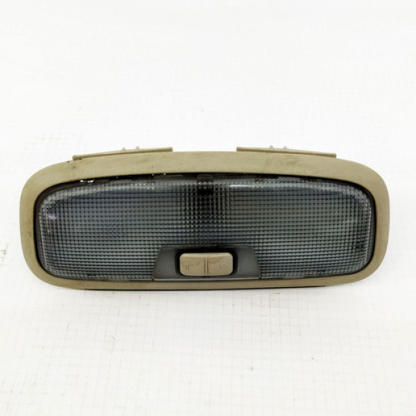 Luz Cortesia Central Ford New Fiesta 2013    126495