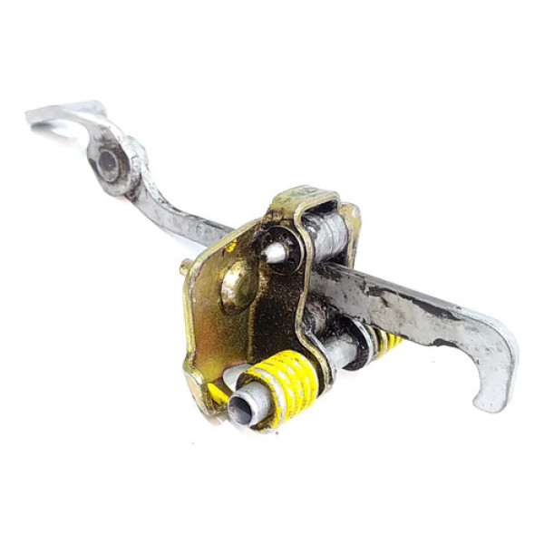 Limitador Porta Traseira Esquerda Renault Megane 1998    134