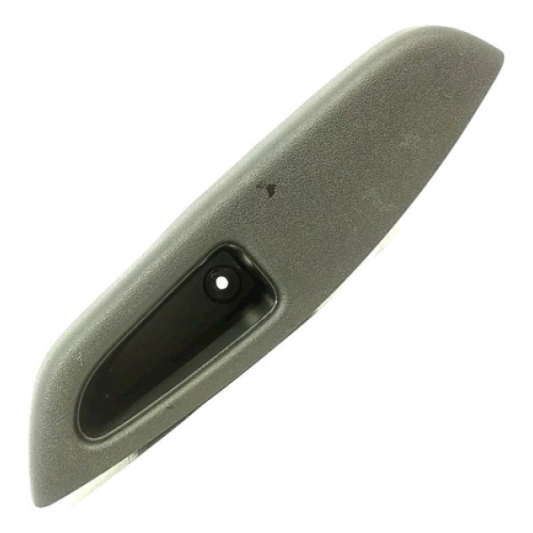 Puxador Porta Traseira Esquerda Nissan March 1.6s 2012 92735