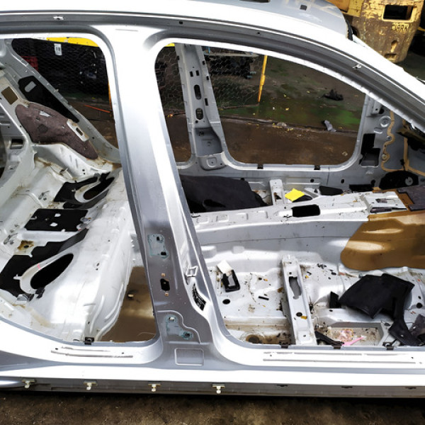 Caixa Ar Coluna Central Direito  Mercedes-benz C 200k  2009  Não Informado