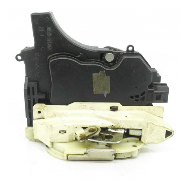 Fechadura Traseira Direita Mitsubishi L200 2011  25023