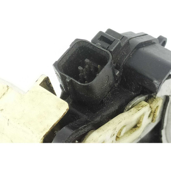 Fechadura Traseira Direita Mitsubishi L200 2011  25023
