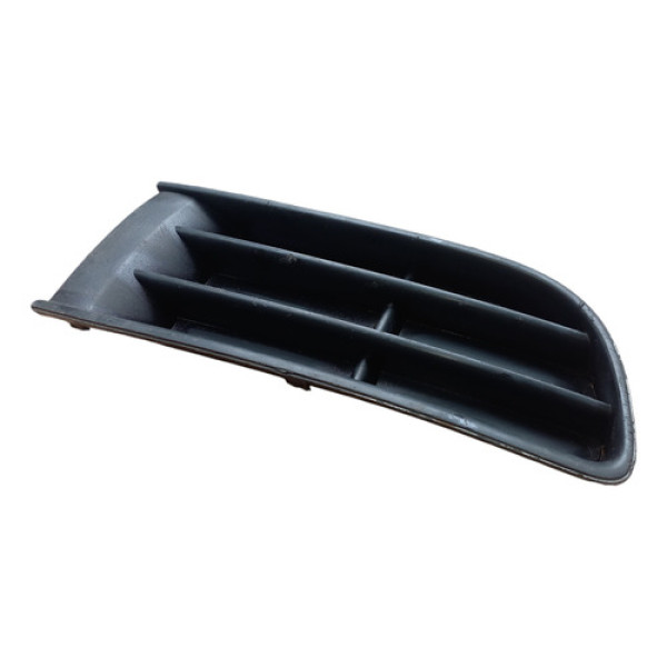 Grade Moldura Farol De Milha Direito Polo 2003 2004 A 2006